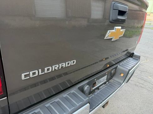 Used 2015 Chevrolet Colorado LT w/ Luxury Package AWD/4WD image 11
