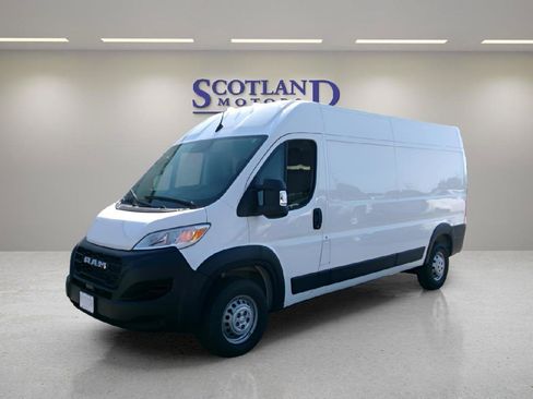Used 2025 RAM ProMaster 2500 FWD image 2