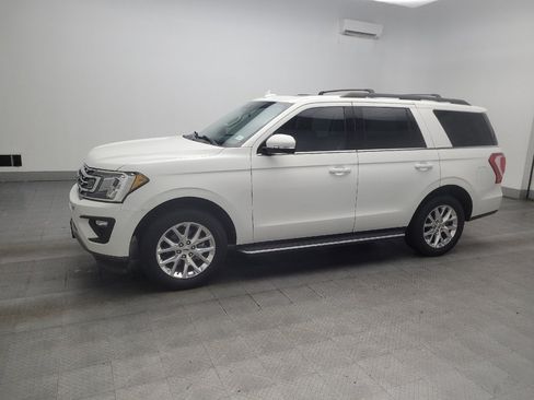 Used 2020 Ford Expedition XLT w/ Equipment Group 202A RWD image 2