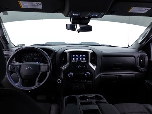 Used 2024 Chevrolet Silverado 1500 Custom Trail Boss AWD/4WD image 25