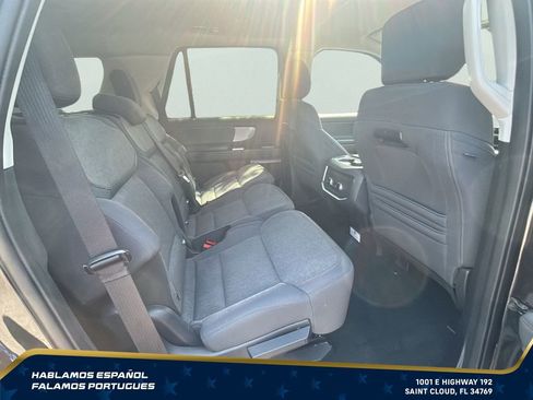 Used 2025 Ford Expedition Active AWD/4WD image 31