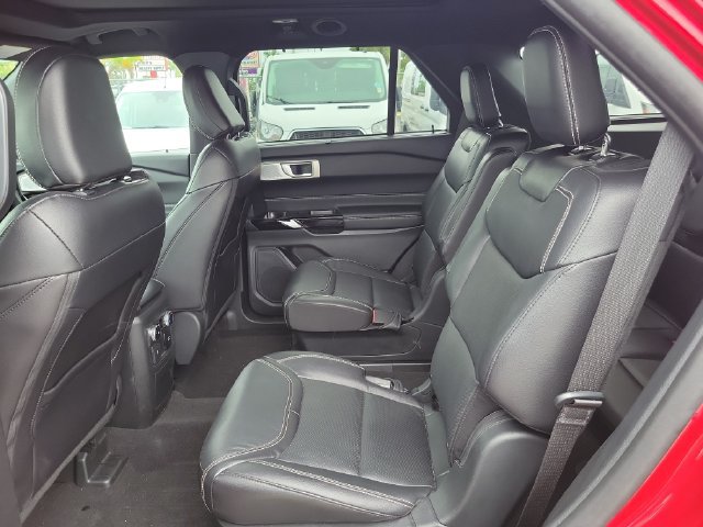 Used 2023 Ford Explorer ST w/ Equipment Group 401A AWD/4WD image 9
