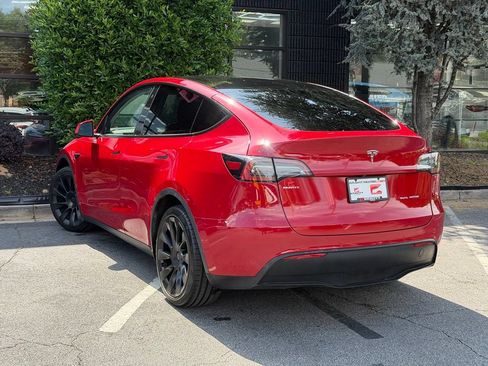Used 2022 Tesla Model Y Long Range AWD/4WD image 19