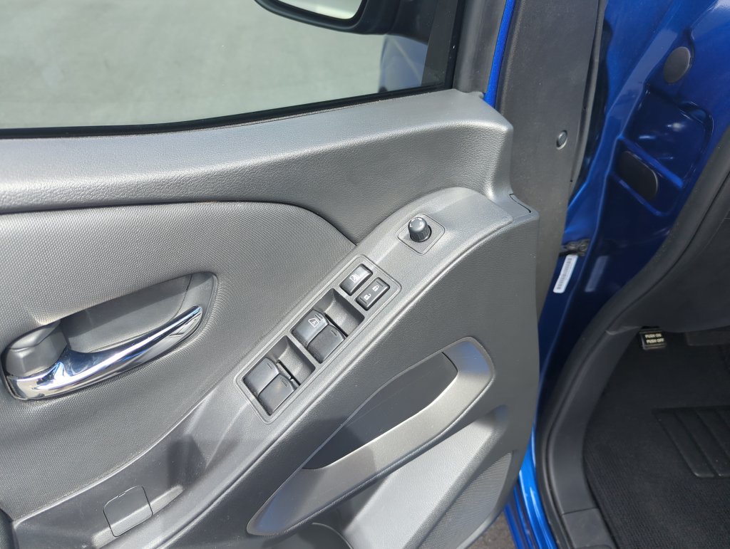 Used 2024 Nissan Frontier SV RWD image 19