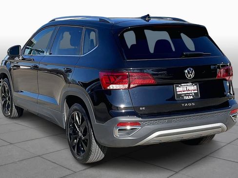 Used 2024 Volkswagen Taos SE image 12