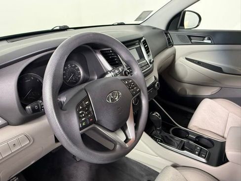 Used 2016 Hyundai Tucson SE w/ Option Group 02 AWD/4WD image 15