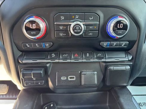 Used 2021 GMC Sierra 1500 AT4 AWD/4WD image 16