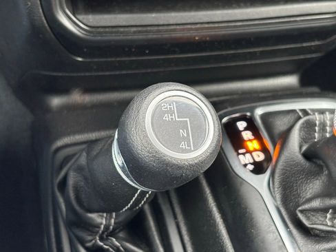 Used 2022 Jeep Wrangler Unlimited Sahara w/ LED Lighting Group image 4