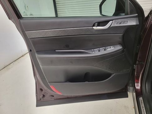 Used 2024 Hyundai Palisade Limited image 35