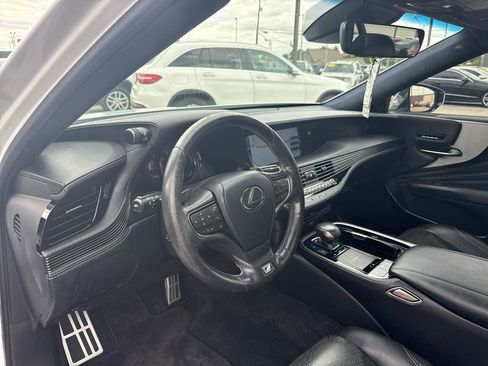 Used 2018 Lexus LS 500 F Sport w/ Accessory Package (Z2) AWD/4WD image 8