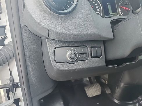 Used 2024 Mercedes-Benz Sprinter 2500 image 15
