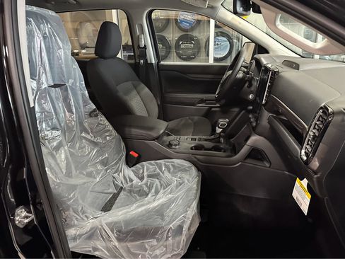 New 2025 Ford Ranger XLT w/ Black Appearance Package image 38