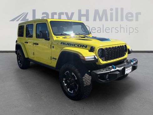 Used 2024 Jeep Wrangler Unlimited Rubicon 4xe AWD/4WD image 7