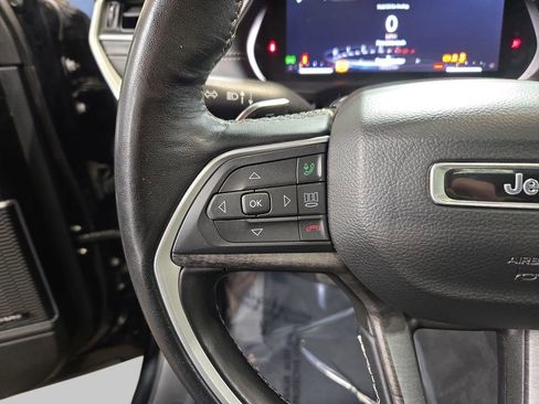 Used 2022 Jeep Grand Cherokee L Limited w/ Luxury Tech Group II AWD/4WD image 22