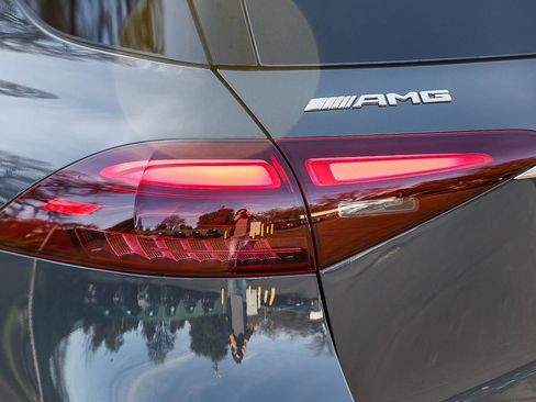 New 2026 Mercedes-Benz GLE 53 AMG 4MATIC image 8