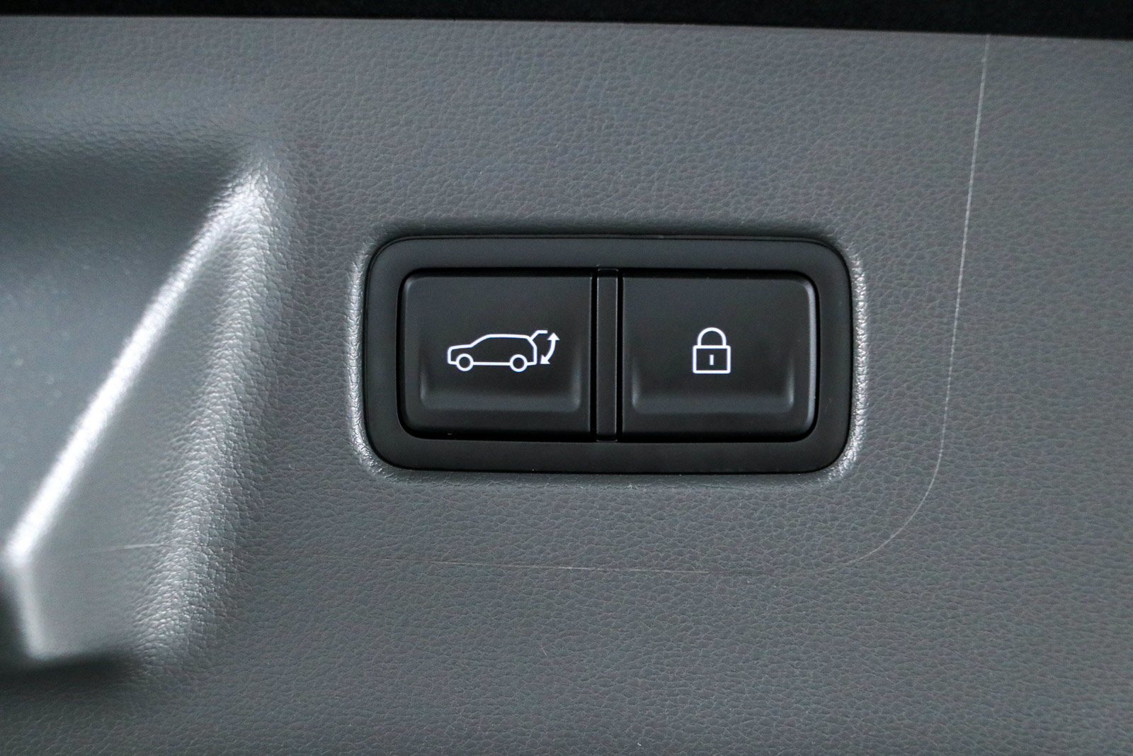 Used 2025 Hyundai Santa Fe SEL FWD image 25