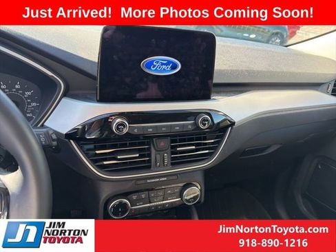Used 2022 Ford Escape SE w/ Convenience Package image 14