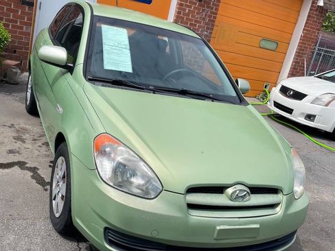 Used 2011 Hyundai Accent GS image 3