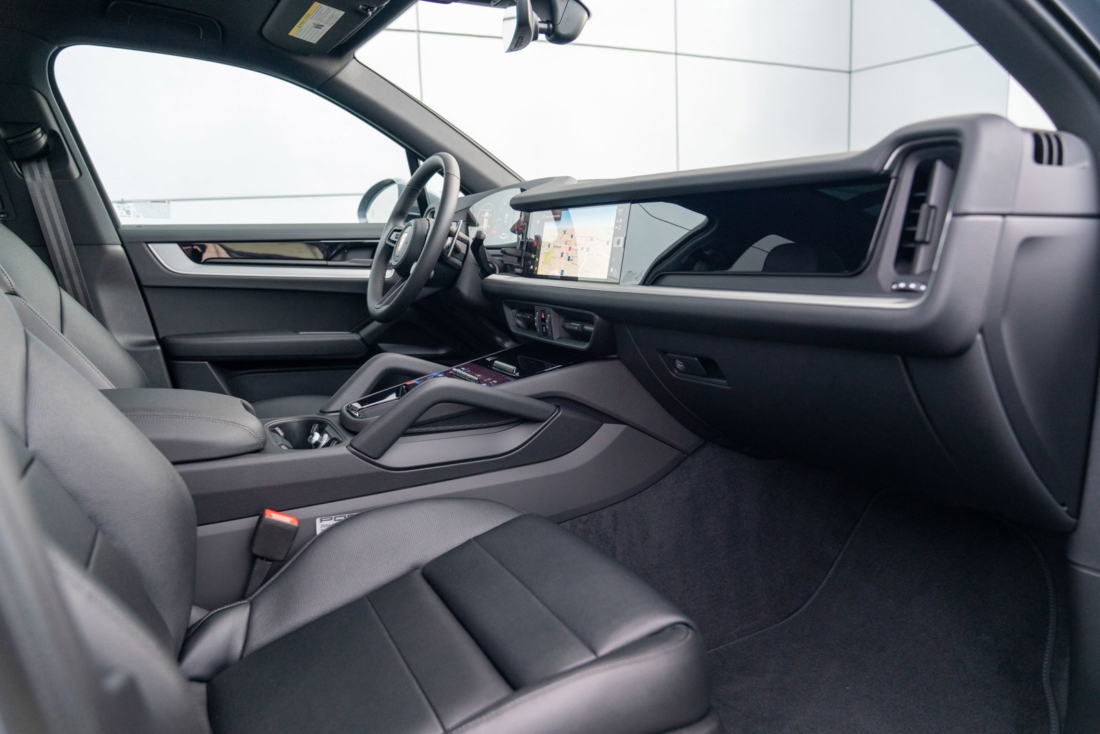Certified 2026 Porsche Cayenne AWD/4WD image 24