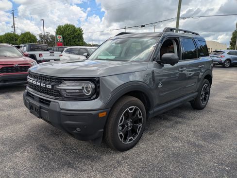 Used 2025 Ford Bronco Sport Outer Banks w/ Outer Banks Tech Package+ AWD/4WD image 8