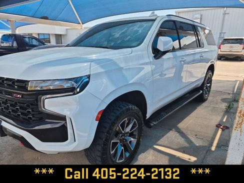 Used 2024 Chevrolet Suburban Z71 w/ Luxury Package AWD/4WD image 3