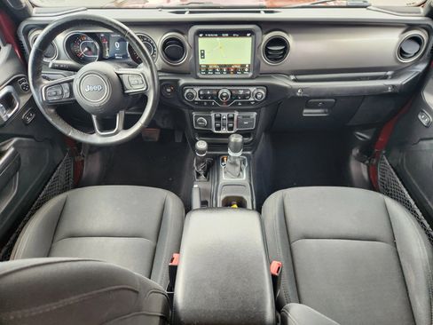 Used 2021 Jeep Gladiator Sport image 2