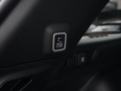 Used 2025 Jeep Grand Cherokee Limited image 52