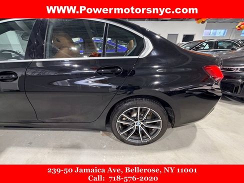 Used 2019 BMW 330i xDrive Sedan w/ Convenience Package image 4