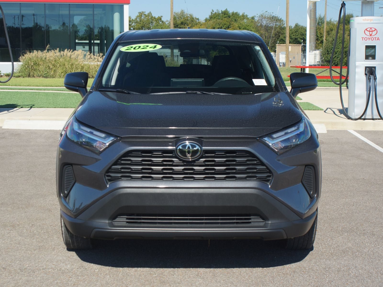 Used 2024 Toyota RAV4 LE FWD image 23