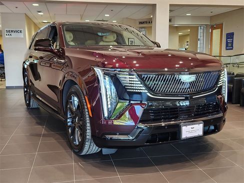 New 2025 Cadillac Escalade IQ Sport 2 w/ LPO, ONYX Package image 2