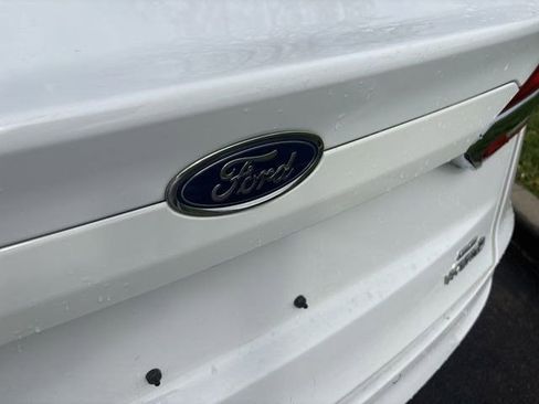 Used 2019 Ford Fusion SE image 48