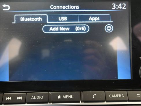 Used 2024 Nissan Sentra SV FWD image 27