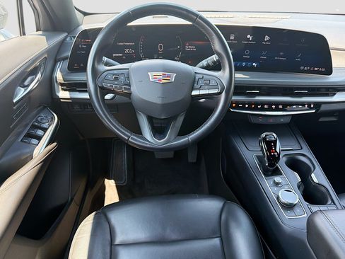Certified 2025 Cadillac XT4 Premium Luxury FWD image 21