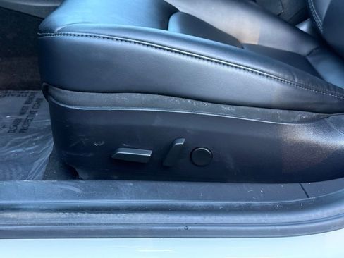 Used 2020 Tesla Model 3 Long Range image 23