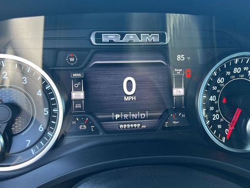 Used 2021 RAM 1500 Big Horn AWD/4WD image 14