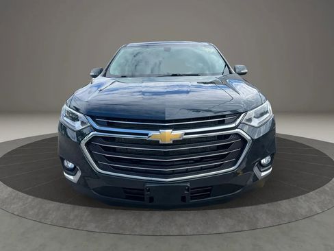 Used 2020 Chevrolet Traverse LT w/ LPO, Floor Liner Package AWD/4WD image 2