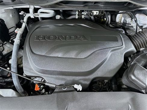Certified 2025 Honda Odyssey Elite image 36