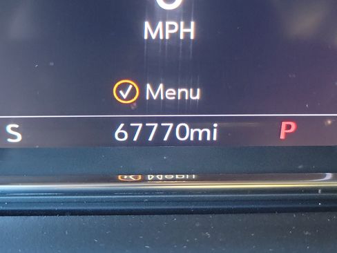 Used 2021 GMC Yukon XL SLT w/ SLT Luxury Plus Package image 29