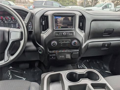 Used 2023 Chevrolet Silverado 1500 Custom image 17