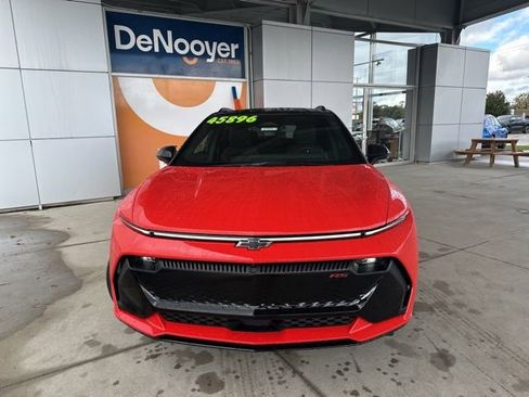 New 2026 Chevrolet Equinox EV RS image 2