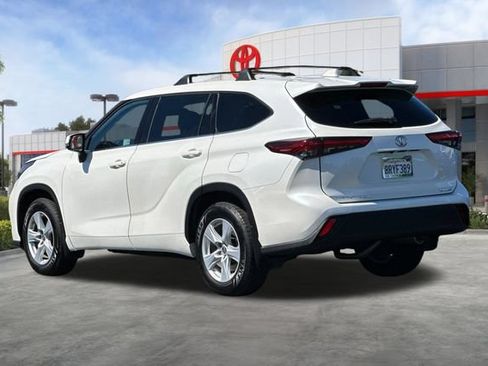 Certified 2020 Toyota Highlander LE AWD/4WD image 7
