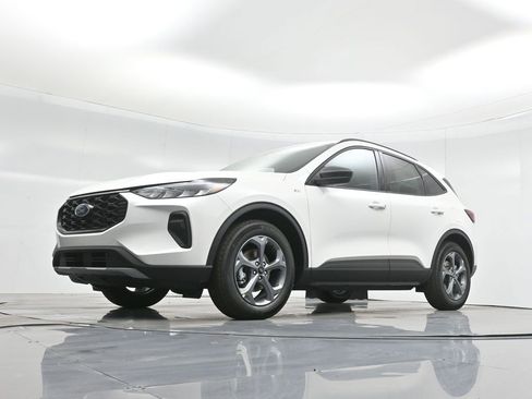 New 2025 Ford Escape ST-Line w/ Tech Pack #1 image 42