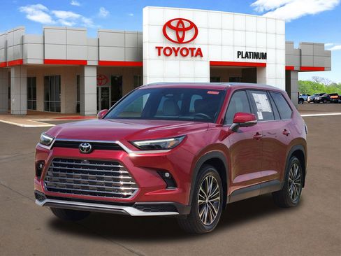 New 2026 Toyota Grand Highlander AWD Hybrid image 2