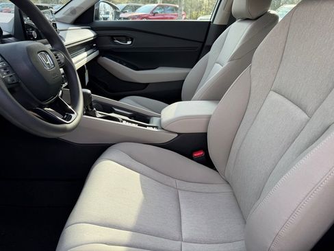 New 2025 Honda Accord SE image 15
