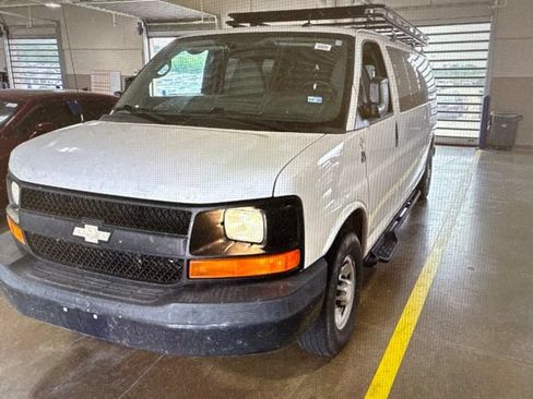 Used 2015 Chevrolet Express 3500 LS RWD image 20