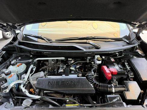 Used 2025 Nissan Rogue S FWD image 42