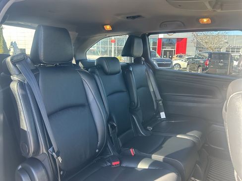 Used 2022 Honda Odyssey Touring image 14
