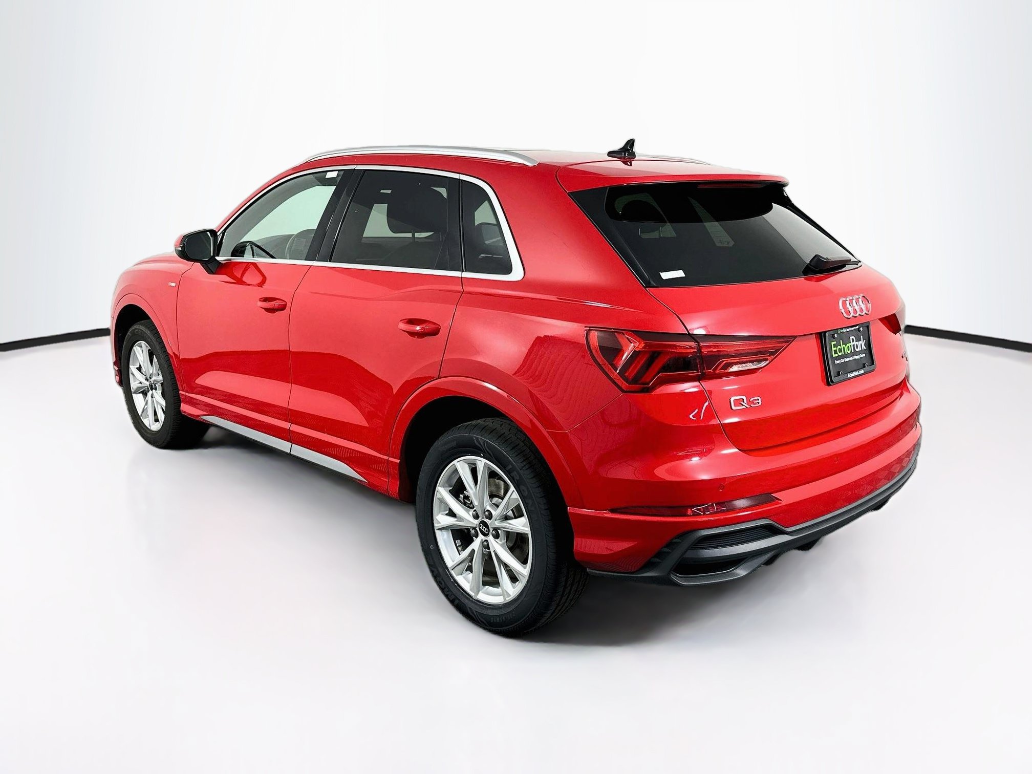 Used 2023 Audi Q3 2.0T Premium AWD/4WD image 5
