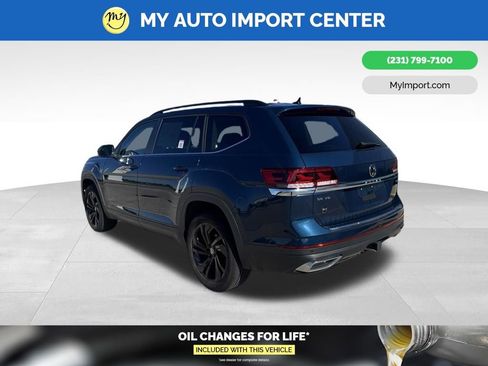 Used 2023 Volkswagen Atlas SE w/ Black Wheel Package AWD/4WD image 5