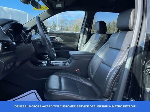 Used 2023 Chevrolet Traverse LT w/ LPO, Floor Liner Package image 19